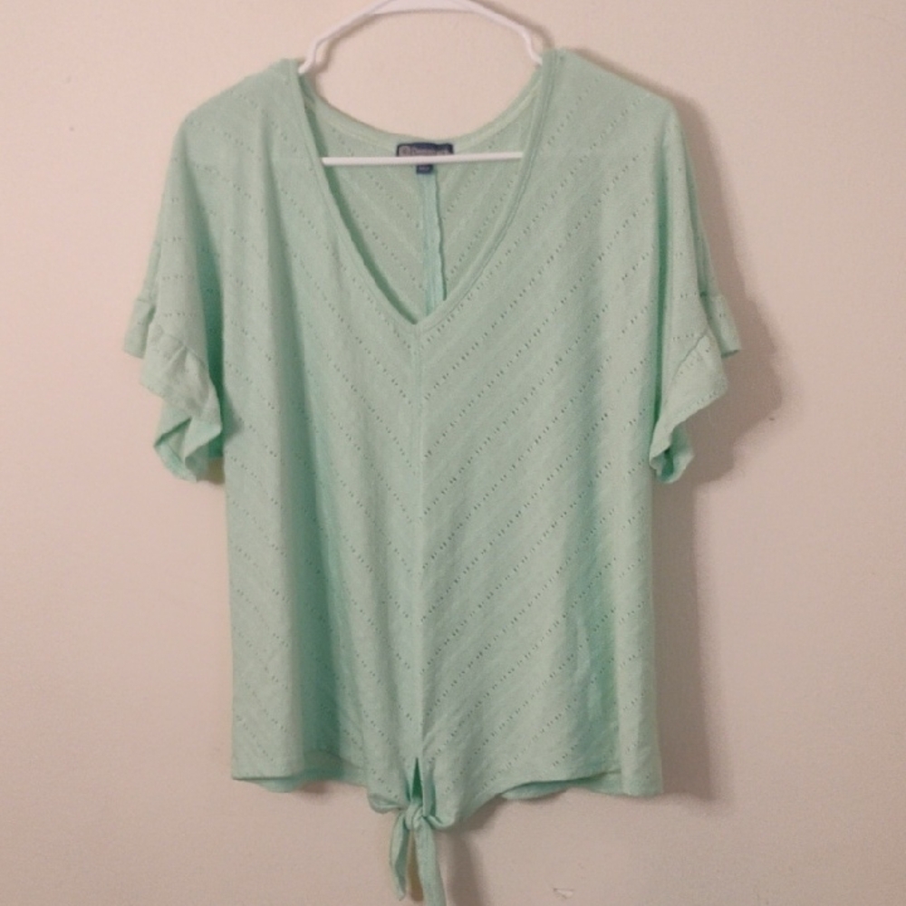 Democracy Light Green Eyelet V-Neck Tee Woman's Large